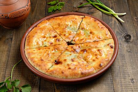 Пирог со шпинатом и сулугуни