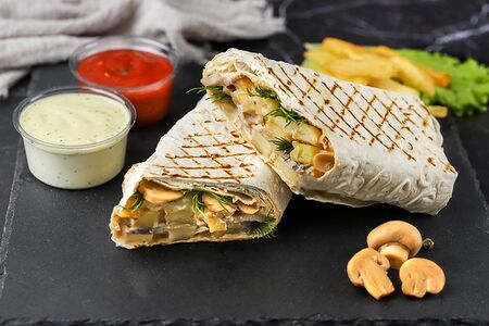 Шаурма грибная (жюльен)