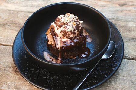 Фирменный брауни (доставка без мороженого)