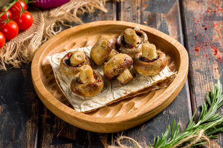 Шампиньоны на мангале