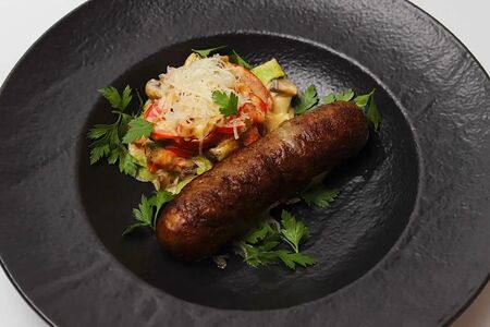 Колбаски с антипастой в сливках