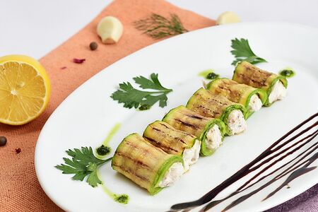 Рулетики из цукини