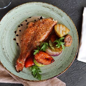 Филе окуня под сливочным соусом 