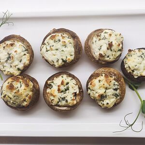 Шампиньоны с сыром Фета