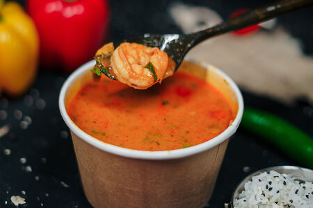 Том ям с креветками