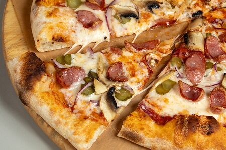 Пицца Охотничья