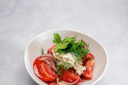 Бакинские томаты со страчателлой