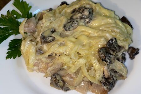 Паста в сливочном соусе с сыром