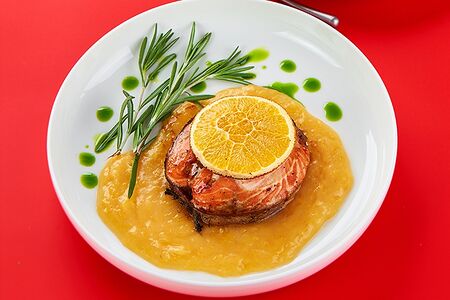 Лосось с цитрусовым соусом