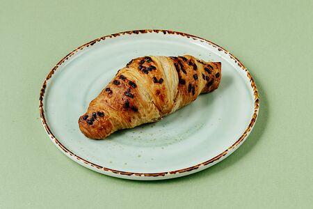 Круассан с шоколадом Франция