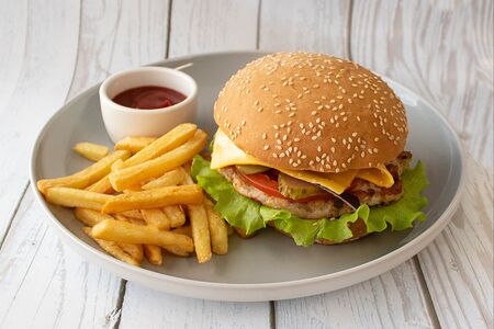 Бургер с говядиной