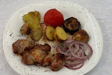 Свиная шейка с овощами