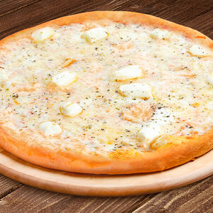 Пицца Четыре сыра 30 см на класс. тесте