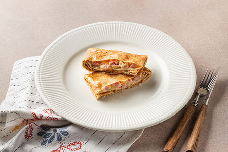 Блины с ветчиной и сыром