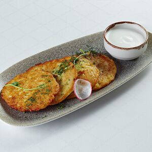 Драники со сметаной