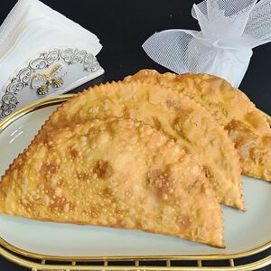 Чебуреки в ассортименте