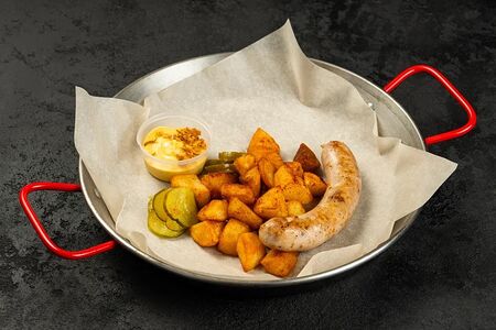 Крафтовая натуральная колбаска куриная