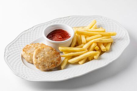Котлетки из цыплёнка с фри