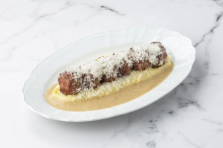 Мини-котлеты из ягнёнка с картофельным пюре