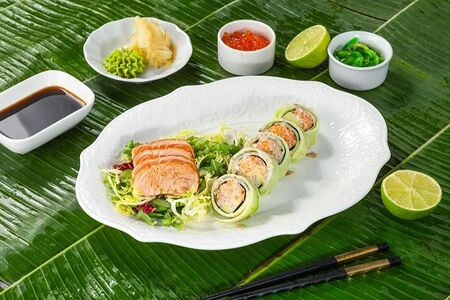 Фреш-ролл Татаки с тунцом 