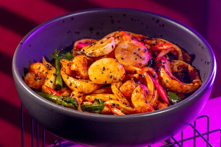 Корейская лапша с морепродуктами