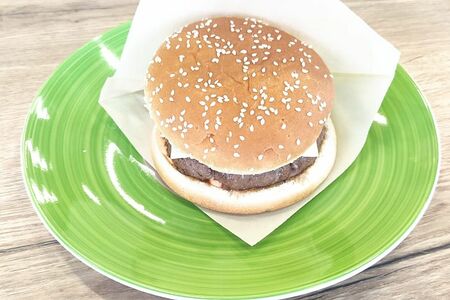 Чизбургер говяжий