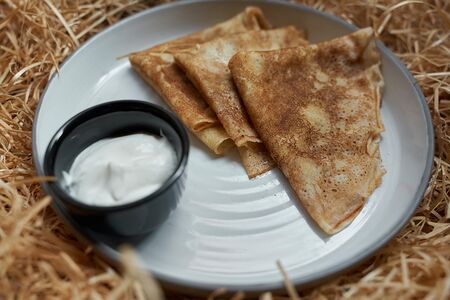 Блинчики домашние со сметаной