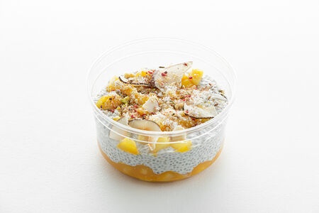 Чиа пудинг с бананом и манго