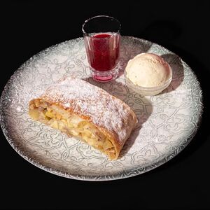 Штрудель яблочный