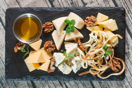 Сырное ассорти