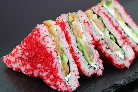 Суши-сэндвич с лососем