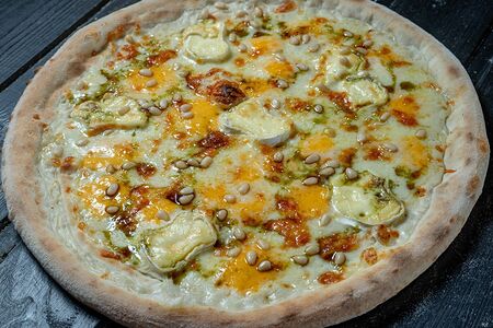 Пицца четыре сыра