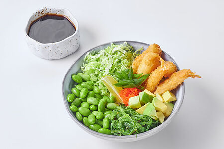 Поке с креветкой панко