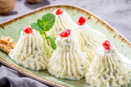 Шор по-кавказски с укропом