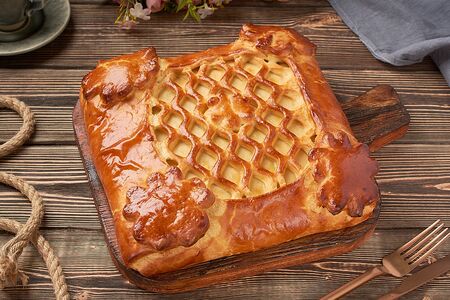 Пирог с яйцом и зелёным луком