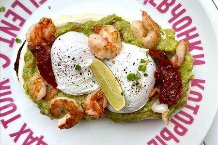 Тост с креветками