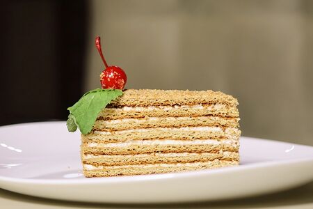 Торт Медовик