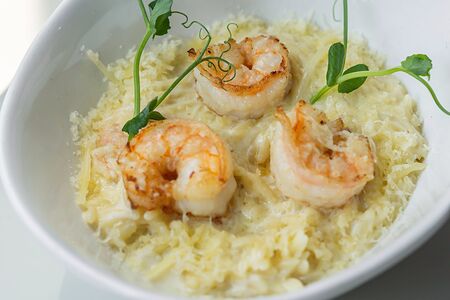 Паста орзо с креветками