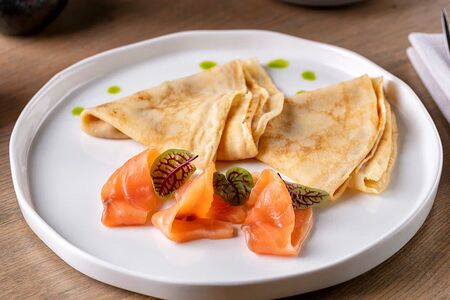 Блины с лососем