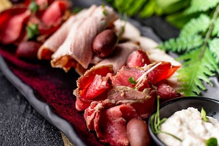 Мясные деликатесы Шмайссер колбайсер