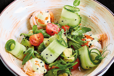 Авокадо и креветки