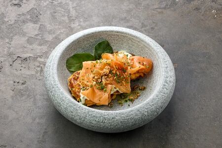 Картофельные панкейки с лососем