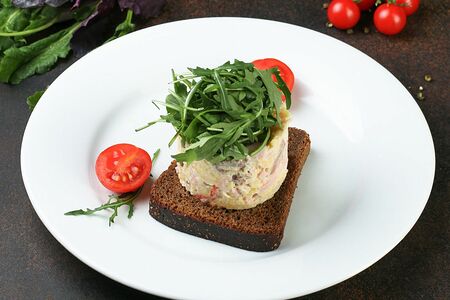 Мясной салат