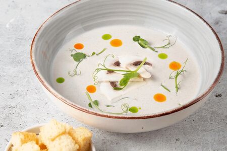 Крем-суп Грибной с гренками