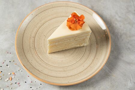 Молочная девочка