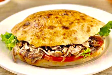 Донер Баранина в булочке 