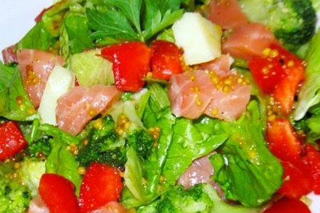 Салат с сёмгой