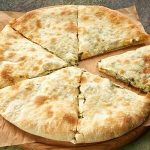 Хачапури со шпинатом и сыром