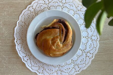 Булочка с корицей