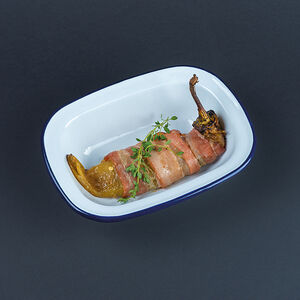 Բեկոնով լցոնված պղպեղ